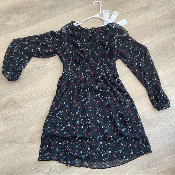 Almost bran new dresses for sale all together with a great price - Picture 5 of 9